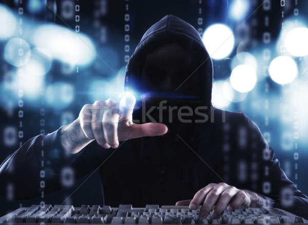 Сток-фото: хакер · чтение · личные · информации · конфиденциальность · безопасности