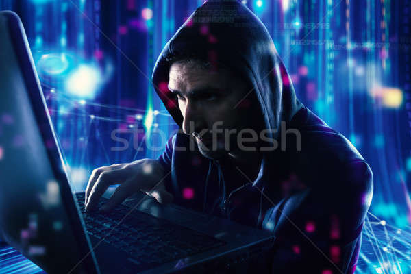 хакер чтение личные информации конфиденциальность безопасности Сток-фото © alphaspirit