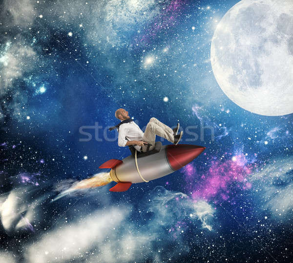 Klim succes zakenman vliegen raket Stockfoto © alphaspirit