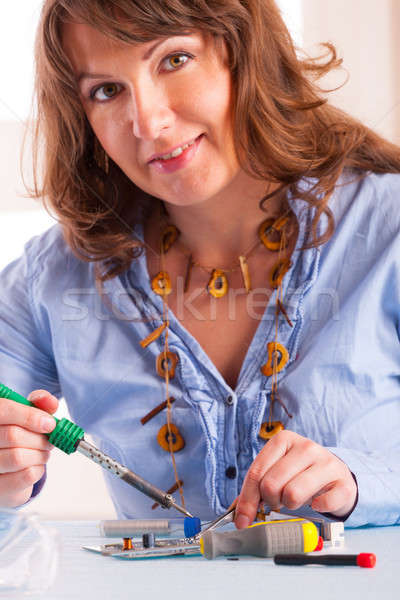 à souder femme outil ordinateur accent [[stock_photo]] © Amaviael