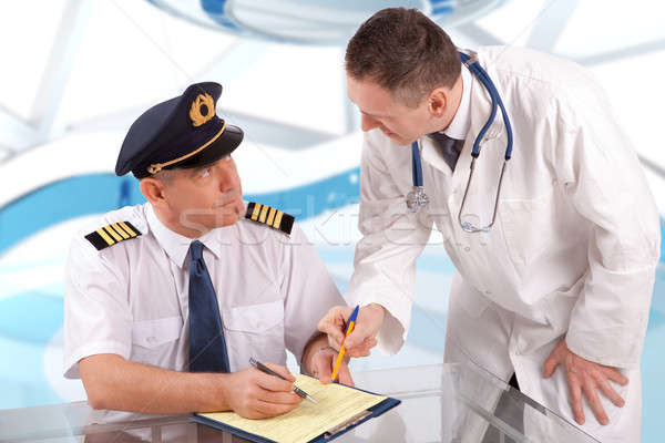 Foto stock: Examen · avión · piloto · examen · médico · médico · relleno