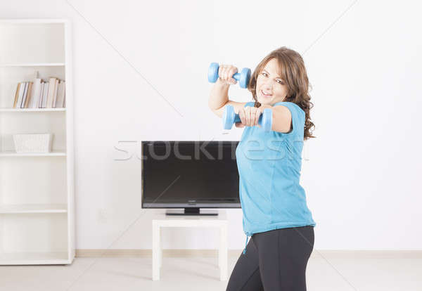 Foto stock: Mujer · casa · fitness · pesas · Screen · tv