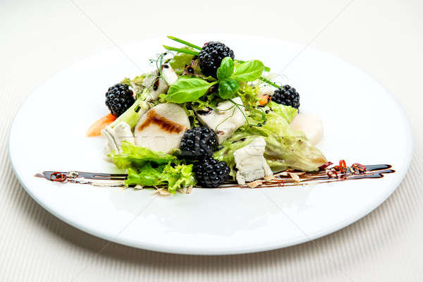 Seasonal leaf salad with Gorgonzola and blackberries Stock photo © amok