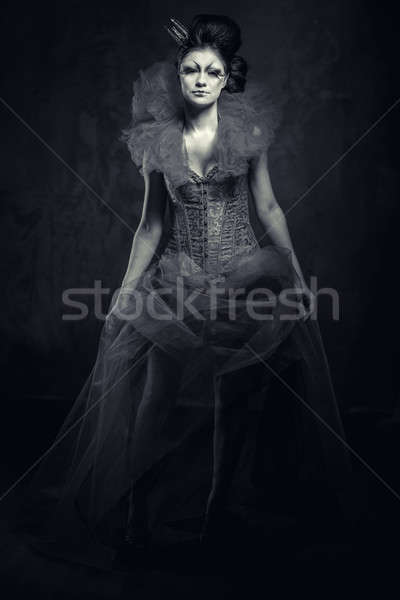 Királynő nő kreatív smink bolyhos ruha Stock fotó © amok
