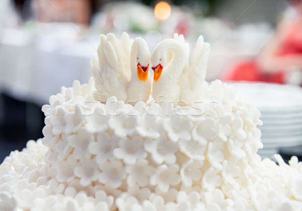 Tort weselny odznaczony żywności ślub ptaków jedzenie Zdjęcia stock © amok