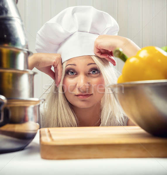 Portré túlhajszolt nő szakács szomorú fiatal Stock fotó © amok