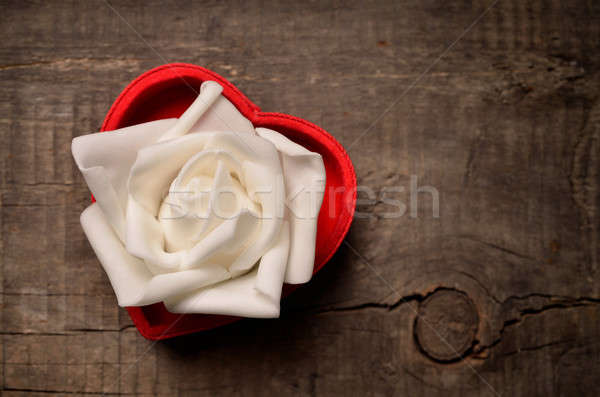 Biały wzrosła serca polu czerwony Zdjęcia stock © andreasberheide