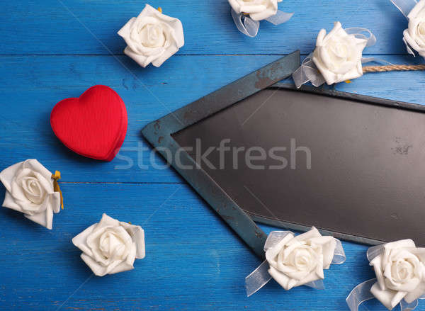 Rosso cuore scatola regalo lavagna arrow Foto d'archivio © andreasberheide