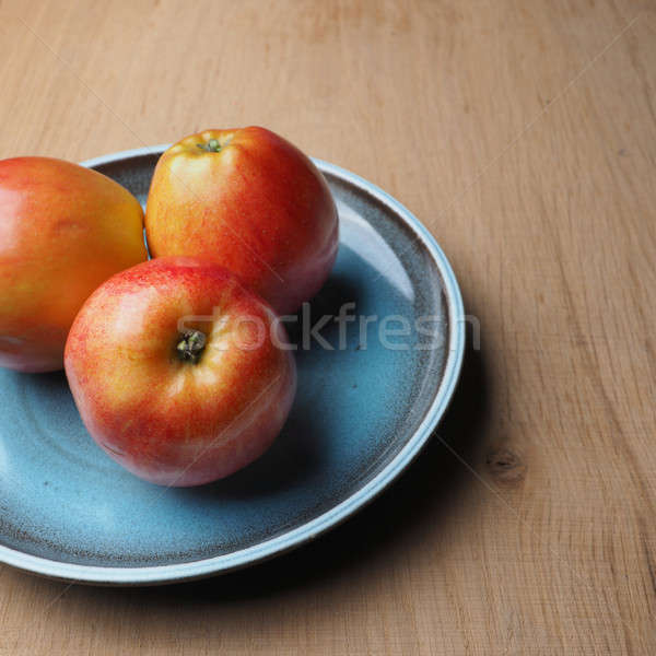 Frische Bio-Äpfel Stock photo © andreasberheide