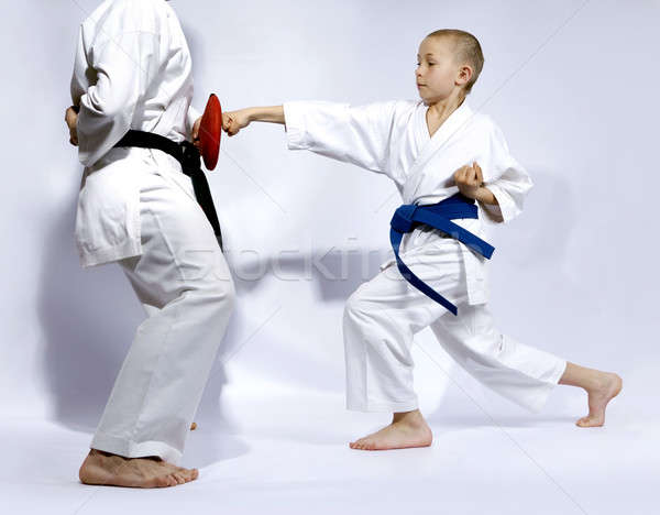 Mały sportowiec szkolenia zdrowia bezpieczeństwa sukces Zdjęcia stock © Andreyfire