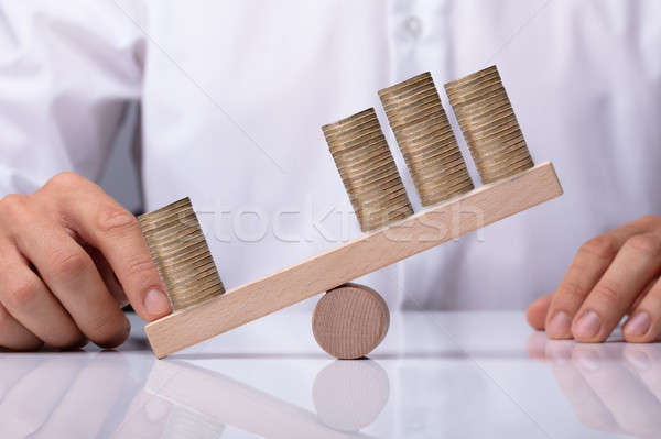 ビジネスパーソン コイン 手 木製 ストックフォト © AndreyPopov