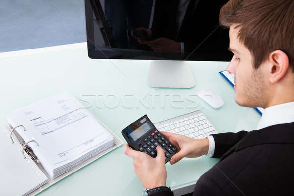 Masculin contabil financiar documente Imagine de stoc © AndreyPopov
