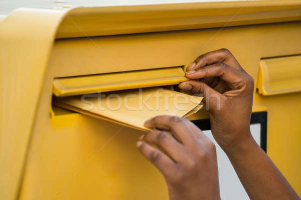 Persone mano lettera mailbox primo piano finestra Foto d'archivio © AndreyPopov