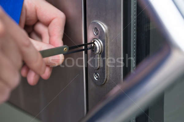 Személy nyitás ajtó közelkép személyek kéz Stock fotó © AndreyPopov