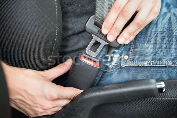 Hombre asiento cinturón coche primer plano mano Foto stock © AndreyPopov