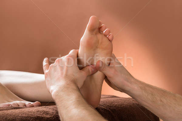 Foto d'archivio: Donna · piedi · massaggio · primo · piano · maschio · terapeuta