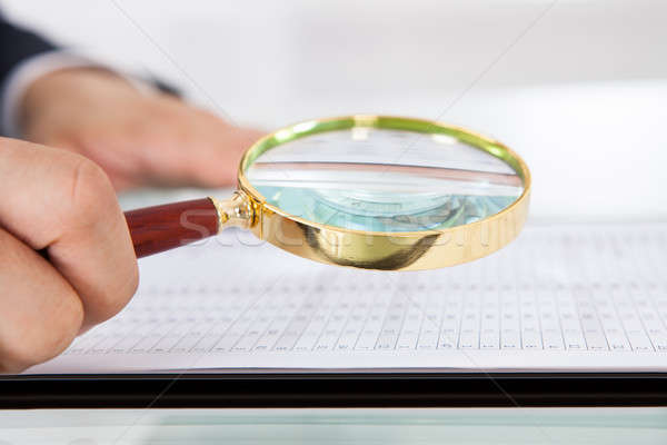 Сток-фото: бизнесмен · аудит · увеличительное · стекло · служба · изображение