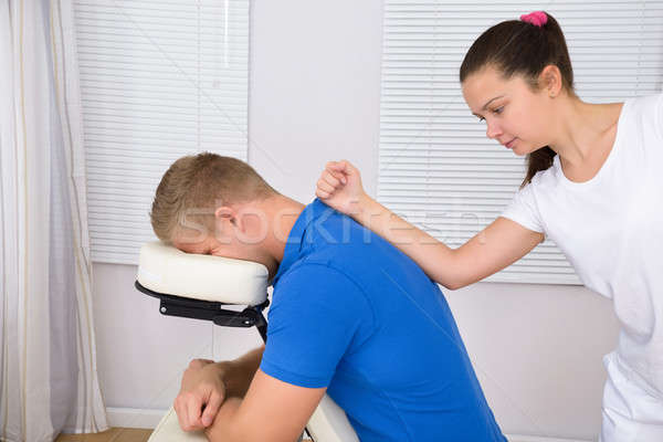 Stockfoto: Man · jonge · man · vrouwelijke · gezondheid · geneeskunde · massage