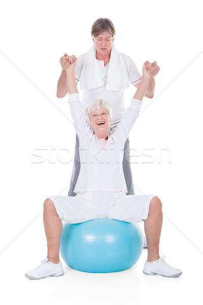 Foto stock: Casal · de · idosos · pilates · bola · feliz · branco