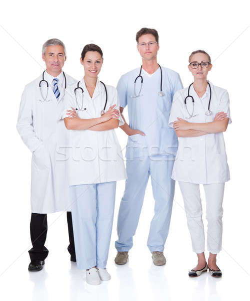 Foto stock: Grupo · médicos · profesionales · cuatro · doctor · de · sexo · masculino · cirujano