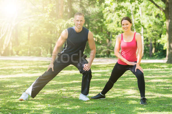 Atletisch paar oefening jonge gelukkig park Stockfoto © AndreyPopov