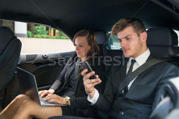 Сток-фото: молодые · бизнесмен · деловая · женщина · автомобилей · портрет