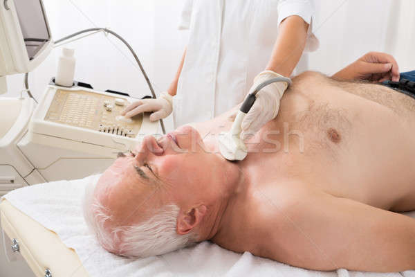 男子 超聲 瀏覽 頸部 醫生 高級 商業照片 © AndreyPopov