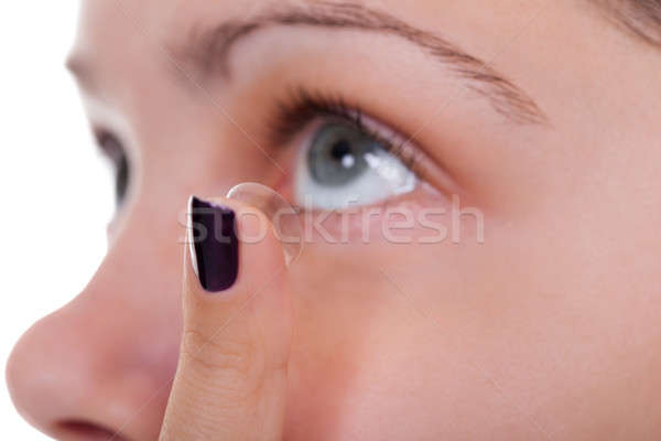Frau Kontaktlinsen Ansicht Auge schauen Vorbereitung Stock foto © AndreyPopov