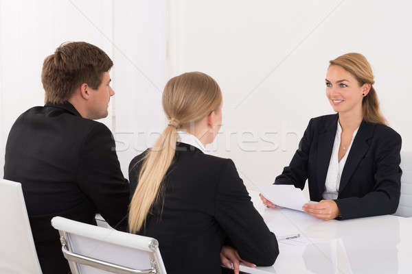 Stock foto: Manager · Antragsteller · Büro · jungen · männlich · weiblichen