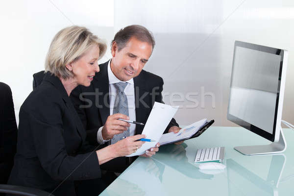 Stock foto: Reifen · Geschäftsmann · Geschäftsfrau · Planung · glücklich · Büro