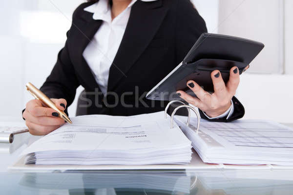 Könyvelő adó női asztal iroda üzlet Stock fotó © AndreyPopov