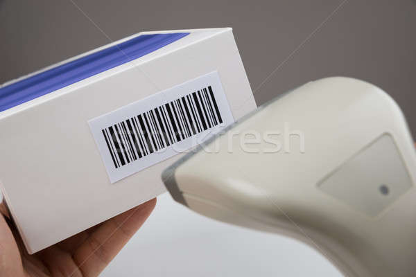 Persona mano barcode scanner primo piano mani Foto d'archivio © AndreyPopov