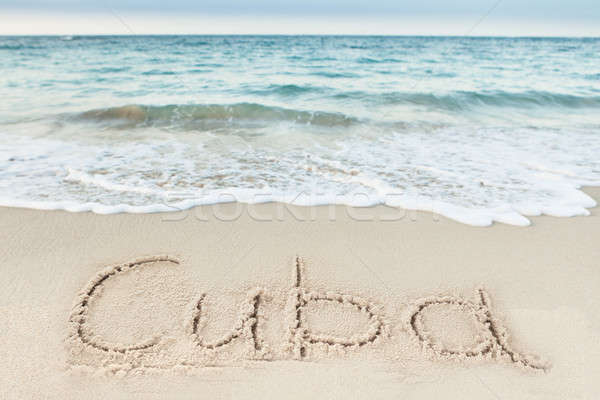 Cuba scritto sabbia mare spiaggia natura Foto d'archivio © AndreyPopov