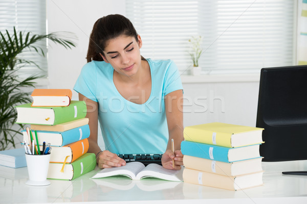 [[stock_photo]]: étudiant · écrit · note · bureau · bureau · à · domicile · jeunes