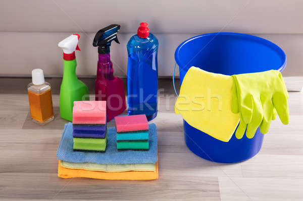 Imagine de stoc: Curăţenie · parchet · albastru · colorat · găleată