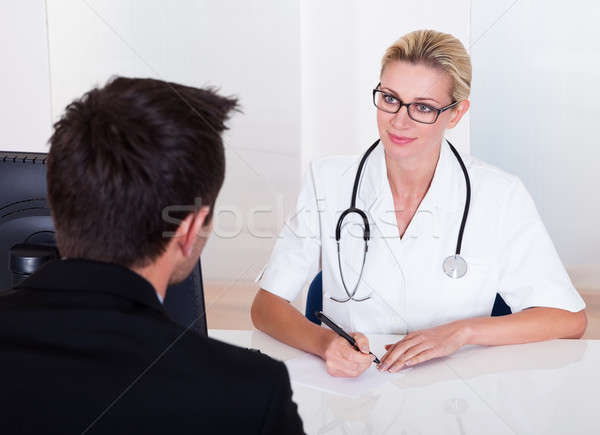 Сток-фото: женщины · врач · Consulting · пациент · Привлекательная · женщина