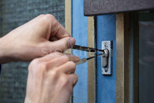 Közelkép személy nyitás ajtók személyek kéz Stock fotó © AndreyPopov