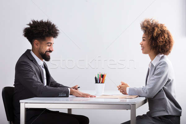 二 談話 辦公室 側面圖 年輕 商業照片 © AndreyPopov