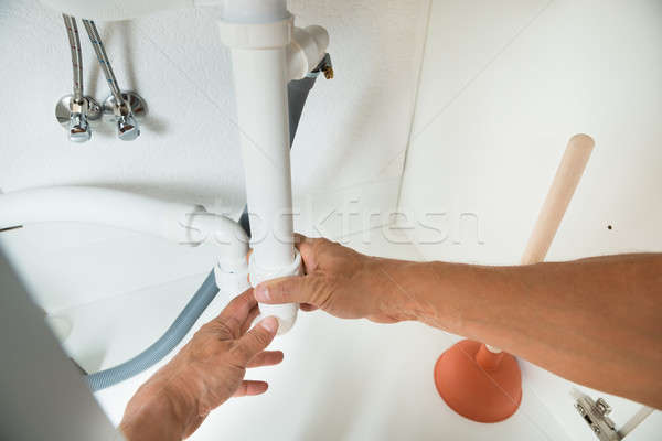 Stock fotó: Vízvezetékszerelő · dolgozik · csövek · mosogató · kép · kéz