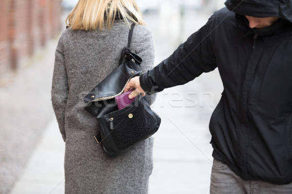 Persoană pungă geanta de mana fată Imagine de stoc © AndreyPopov