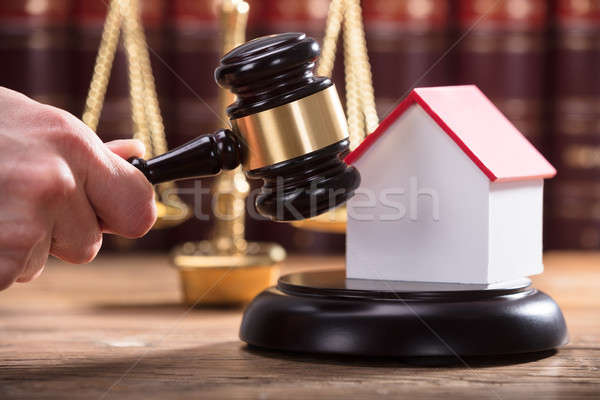 Stockfoto: Hand · hamer · huis · model · man · home