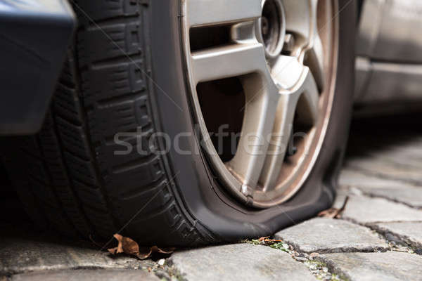 Beschädigt Reifen Auto Straße Straße Stock foto © AndreyPopov