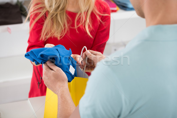 Stock foto: Kunden · kaufen · tshirt · Verkäuferin · Laden · Business