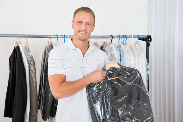 商業照片: 男子 · 外套 · 幹 · 清洗 · 存儲