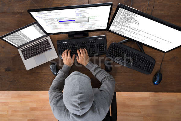 Hacker Diebstahl Informationen Computer Ansicht Stock foto © AndreyPopov