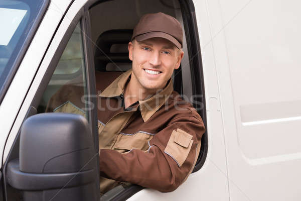 Sorridente caminhão retrato carro homem Foto stock © AndreyPopov