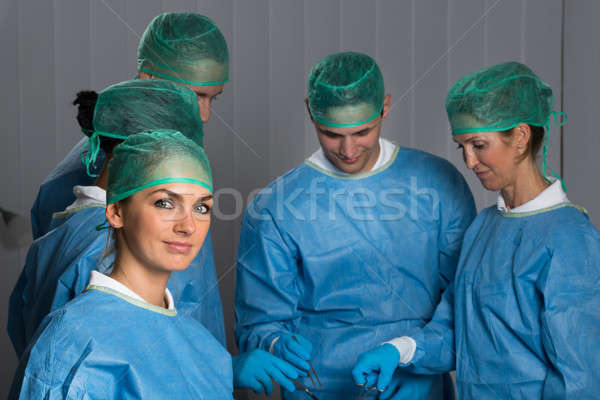 Medici camera de operare grup albastru Imagine de stoc © AndreyPopov