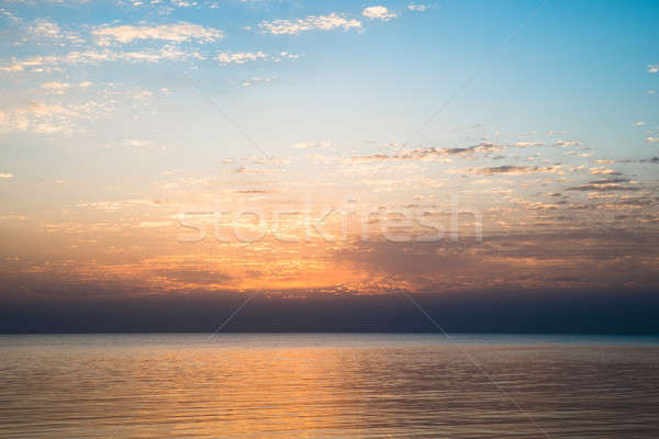 View idilliaco spiaggia tramonto drammatico cielo Foto d'archivio © AndreyPopov