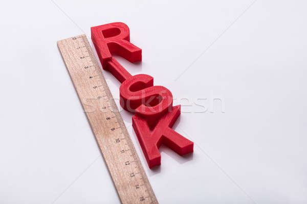 Ansicht rot Risiko Wort Holz Herrscher Stock foto © AndreyPopov