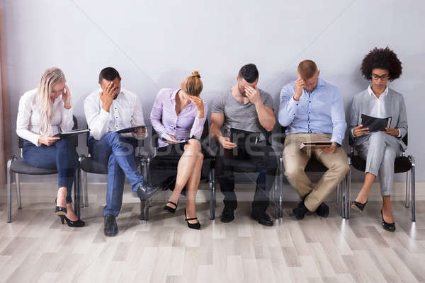 [[stock_photo]]: S'ennuie · personnes · attente · entretien · d'embauche · séance · rangée